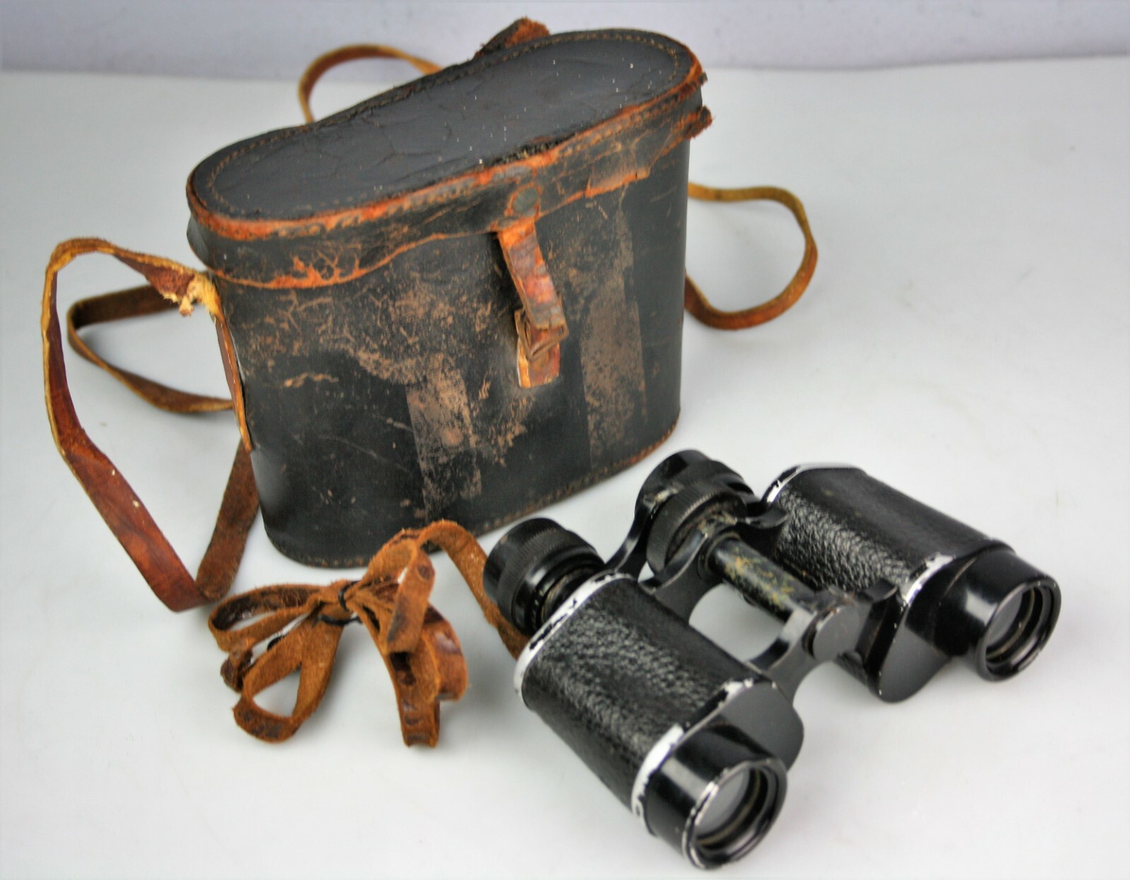 RARE-Vintage La Fayette & Cie Paris 8X26 Biarritz-France binoculars-1940s