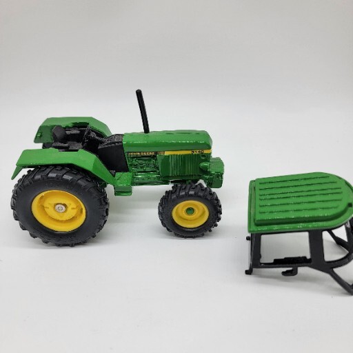 John Deer ERTL Tractors 3140 2510 3 Sizes