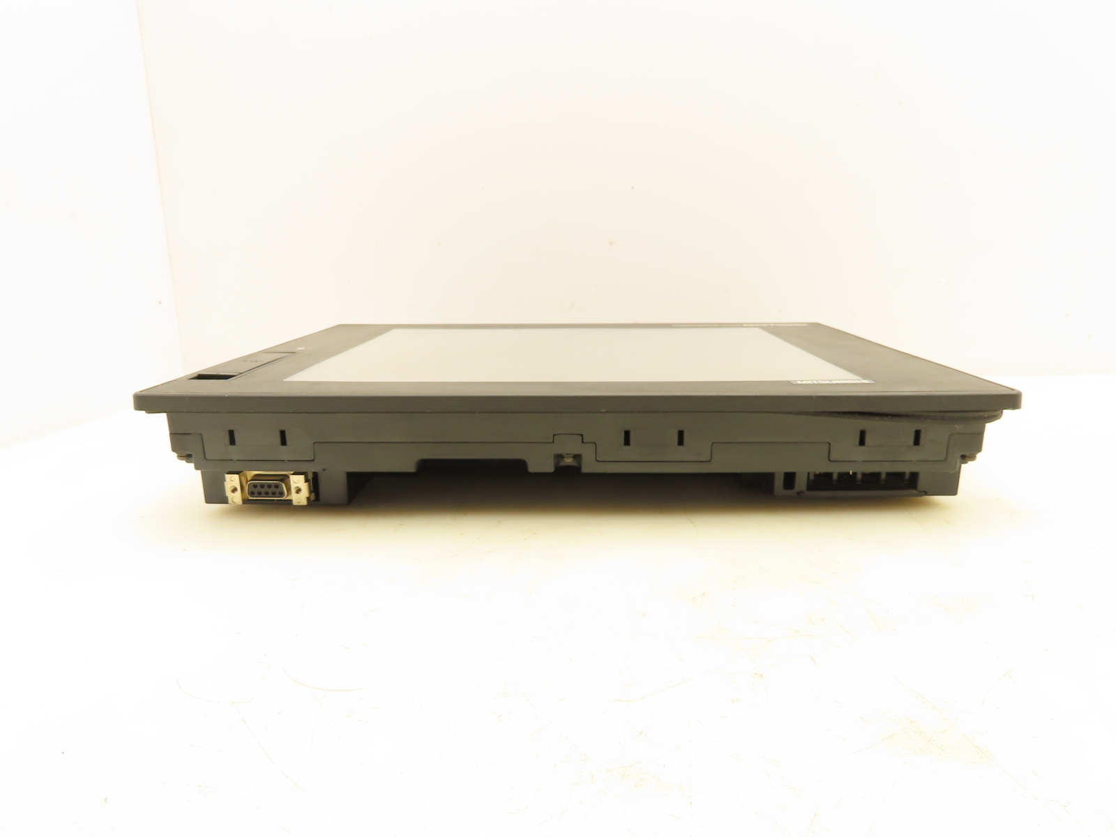 Mitsubishi GT1675M-VTBA GOT1000 Graphic Operator Control Panel 10.4" Touchscreen