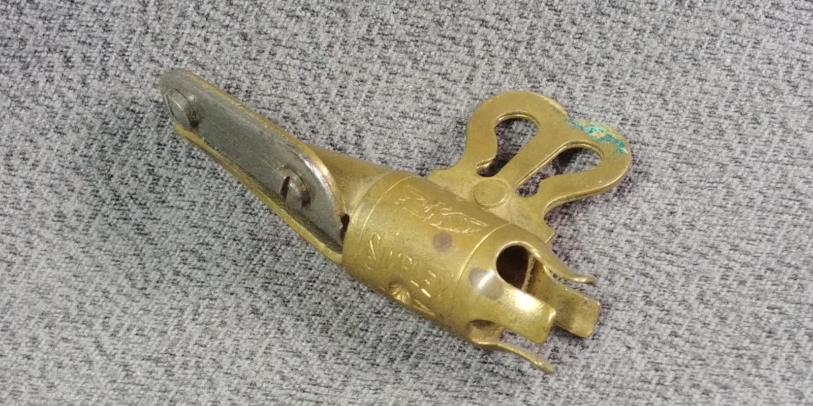 1900s Brass Small Pocket Picture of Eagle Pencil Simplex Sharpener 650 Antique