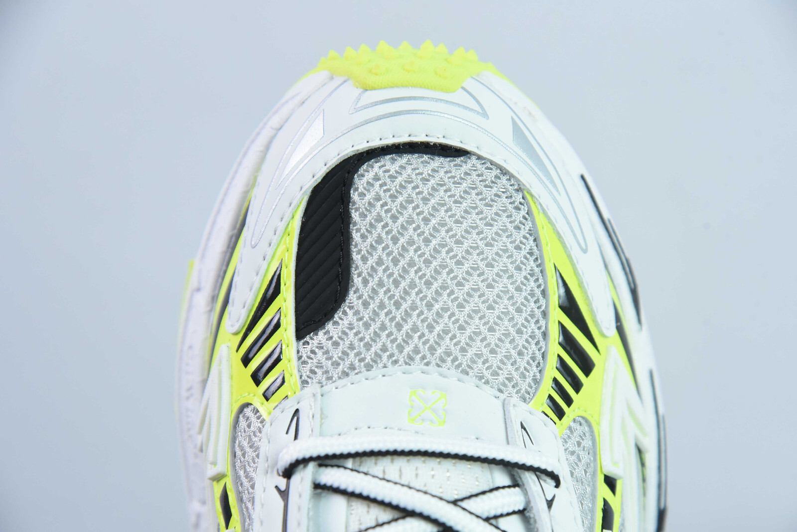 Off Arrow White Be Right Back Unisex Sneakers Green White