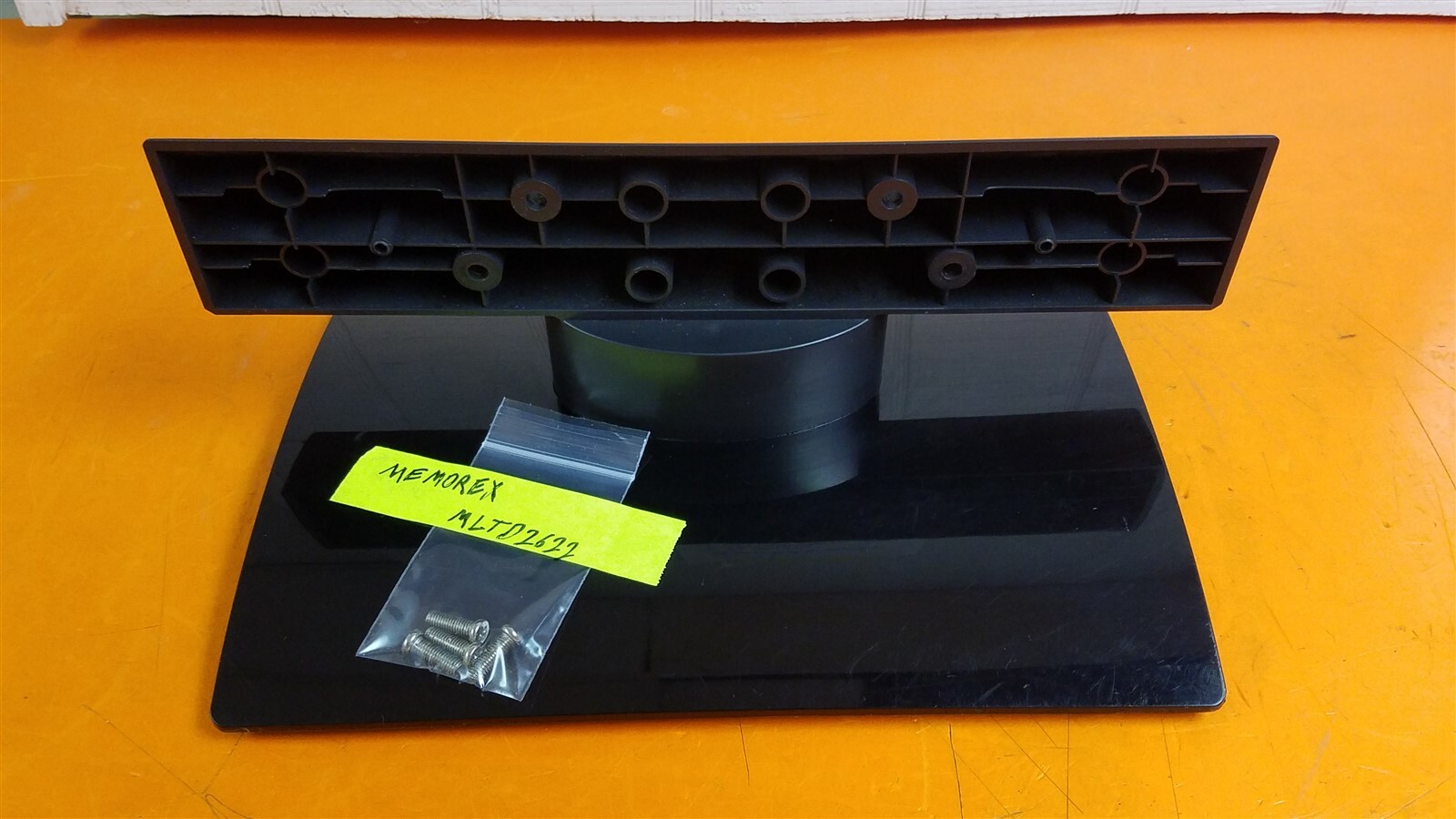 ⭐️⭐️⭐️⭐️⭐️ Memorex MLTD2622 TV Pedestal Base Mount Stand w Screws