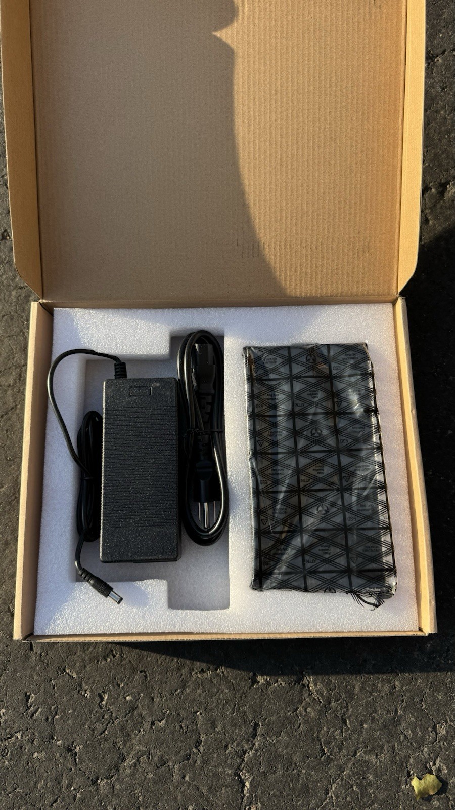 Camstar 8-Port PoE Switch POE-5082N 100-240VAC 50/60Hz