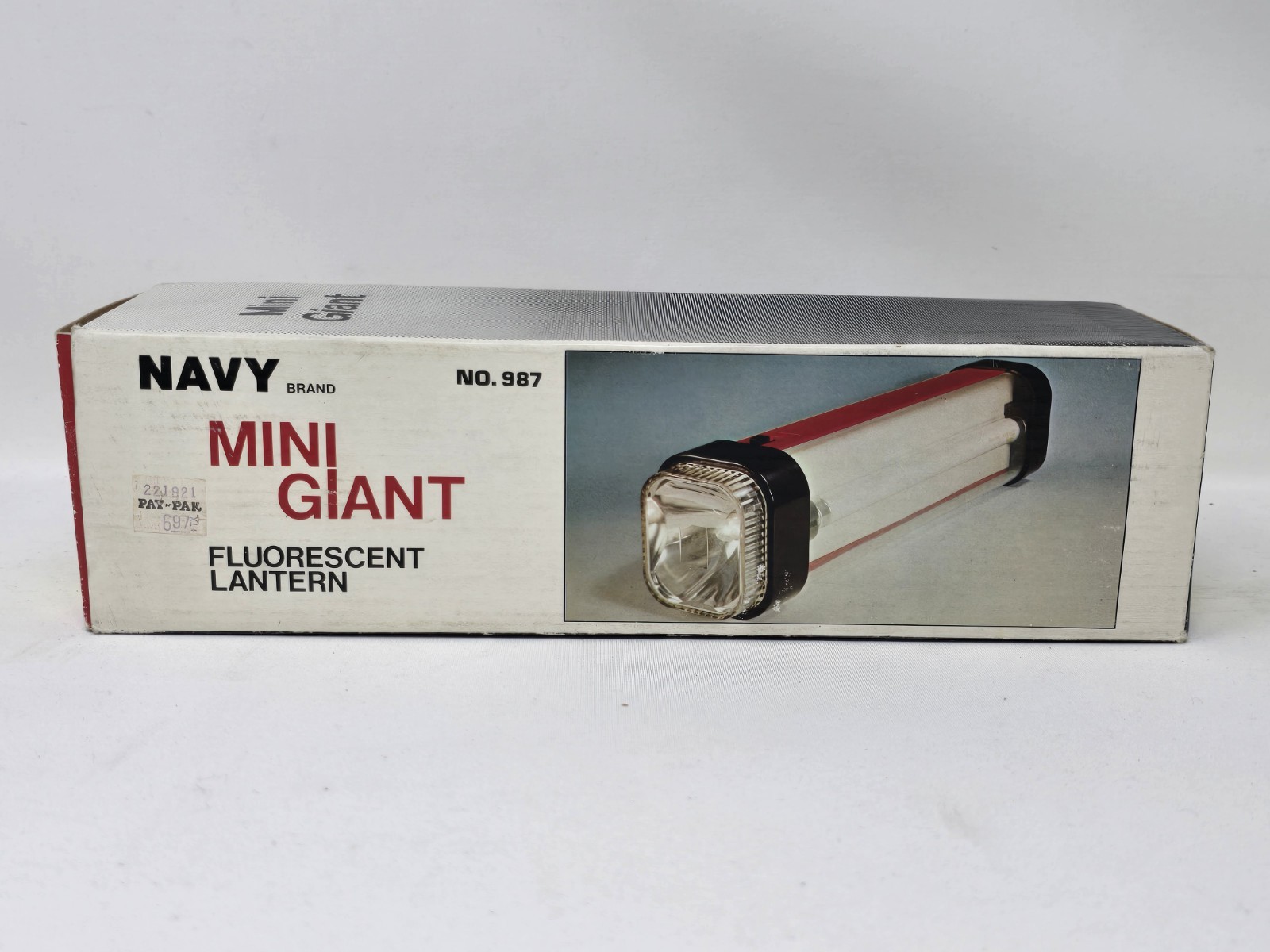 Vintage Navy Brand "Mini Giant" Fluorescent Lantern #987 - New in Open Box