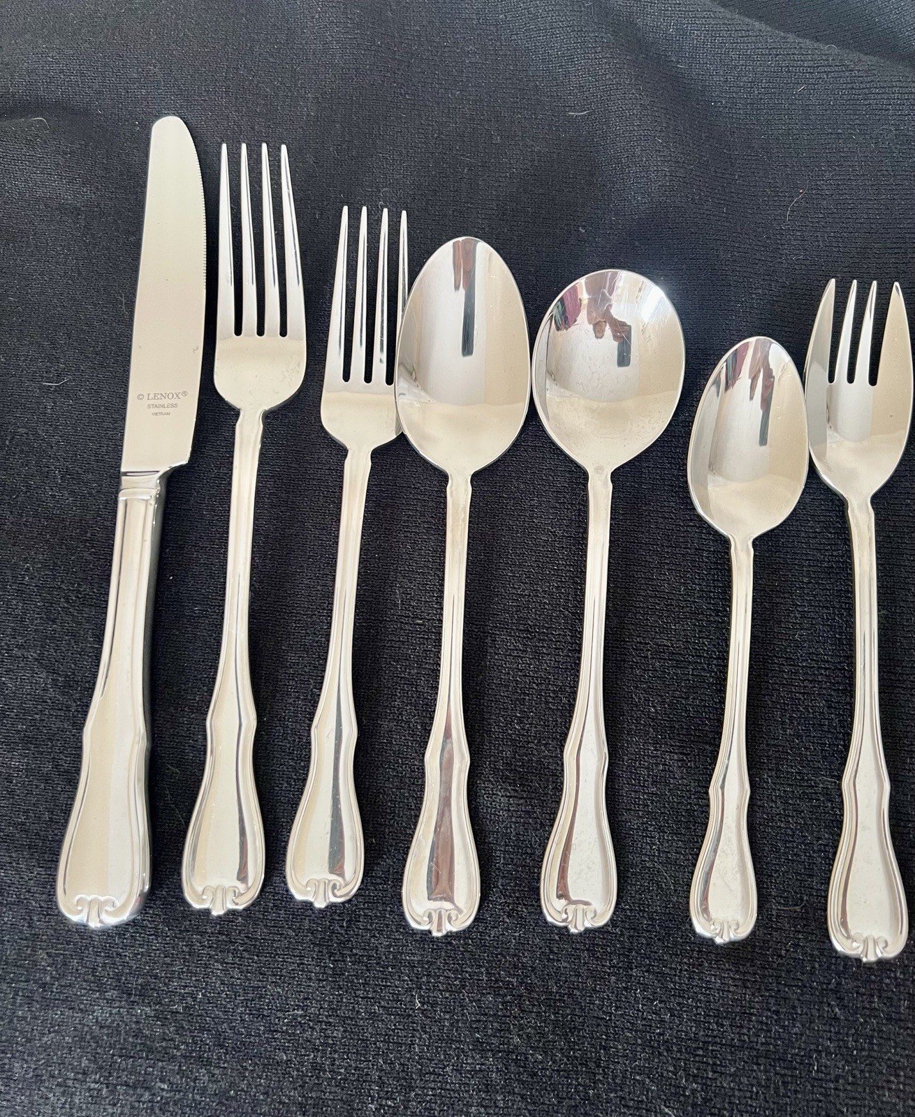 Lenox Pine Grove Stainless Flatware 18/10 Set 7 Piece Place Setting for One