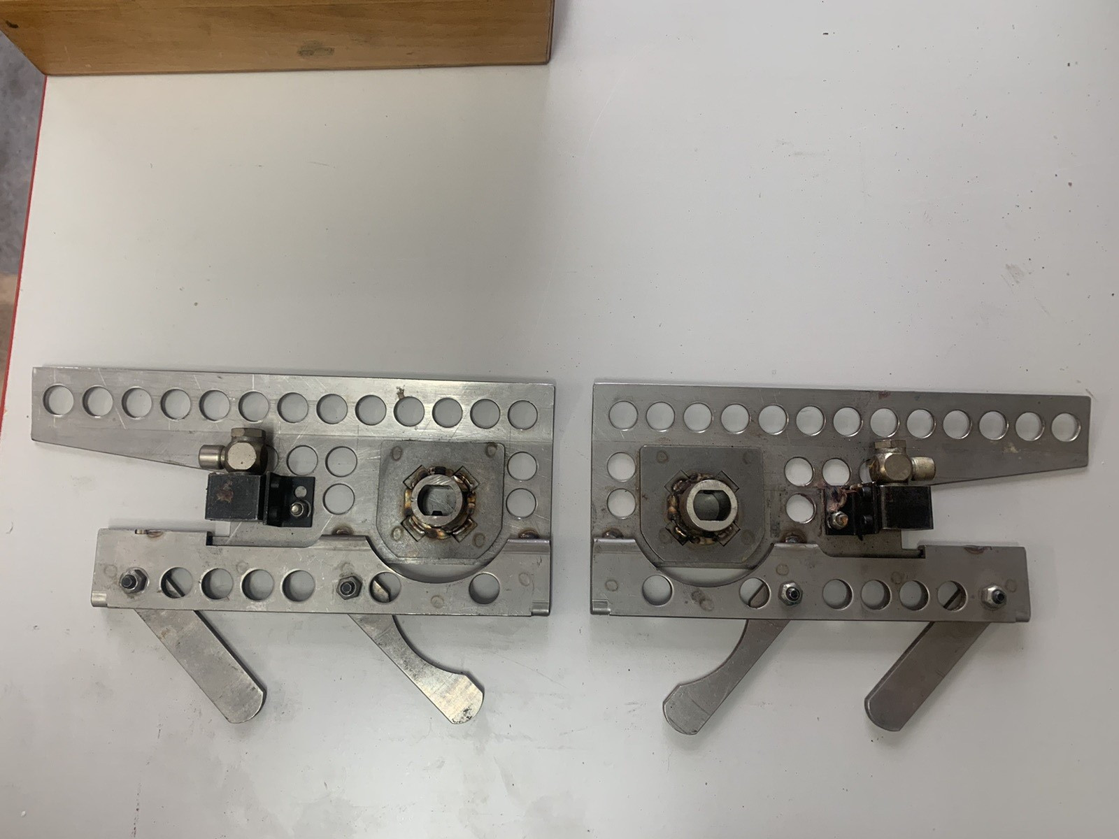 Heidelberg Speedmarster Delivery Side Joggers left side / right side