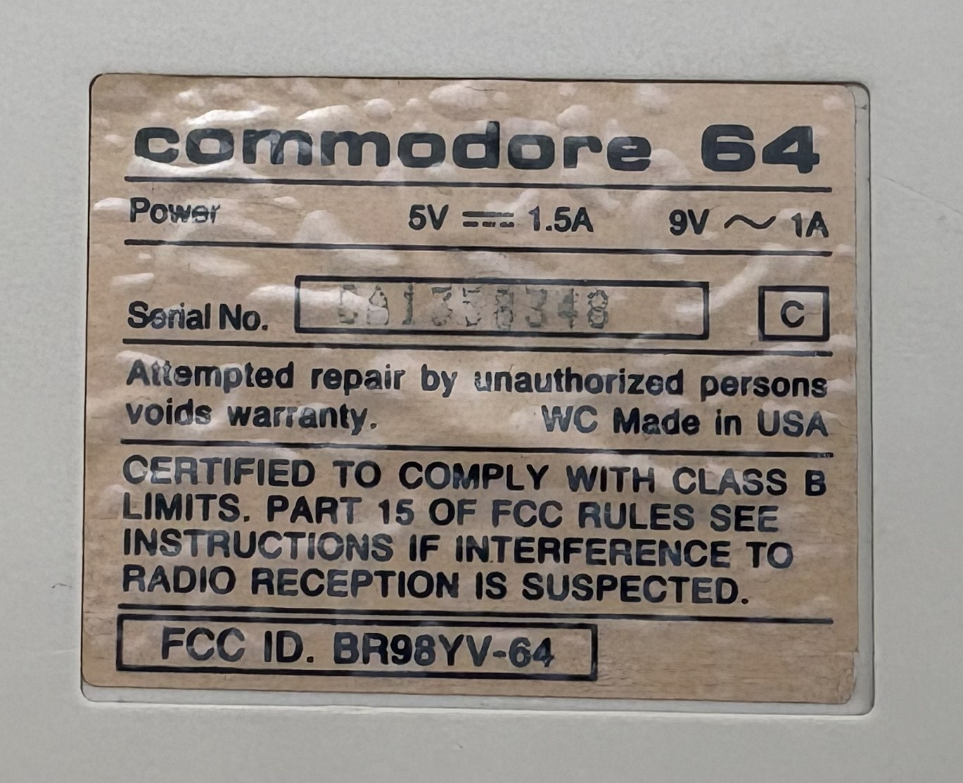 COMMODORE 64C COMPUTER 250466 HEATSINKS TESTED AND WORKING ZIF64