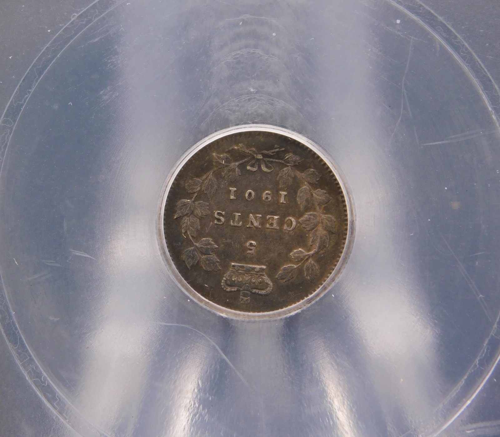 1901 CANADA FIVE CENT ICG AU53 (BT1254)
