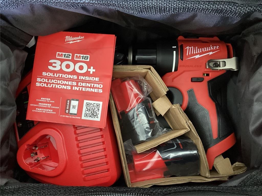 + Milwaukee M12 Subcompact Brushless 3/8" Drill/Driver Kit 3401-22