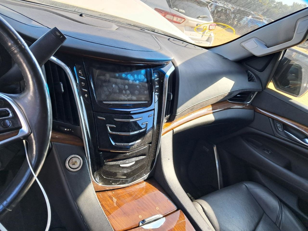 ESCALAESV 2016 Glove Box 4784424