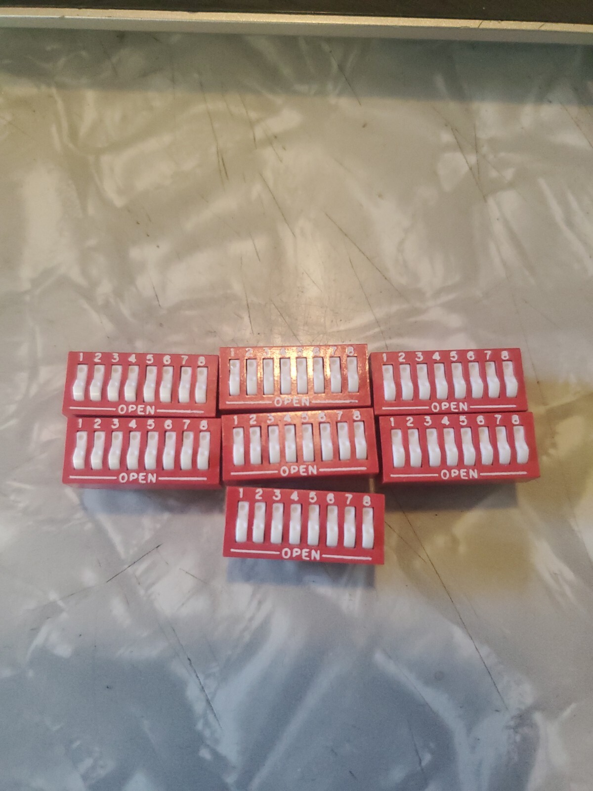 Grayhill 7 Pcs Switch DIP ON OFF SPST 8 Raised Rocker 0.15A 30VDC PC Pins