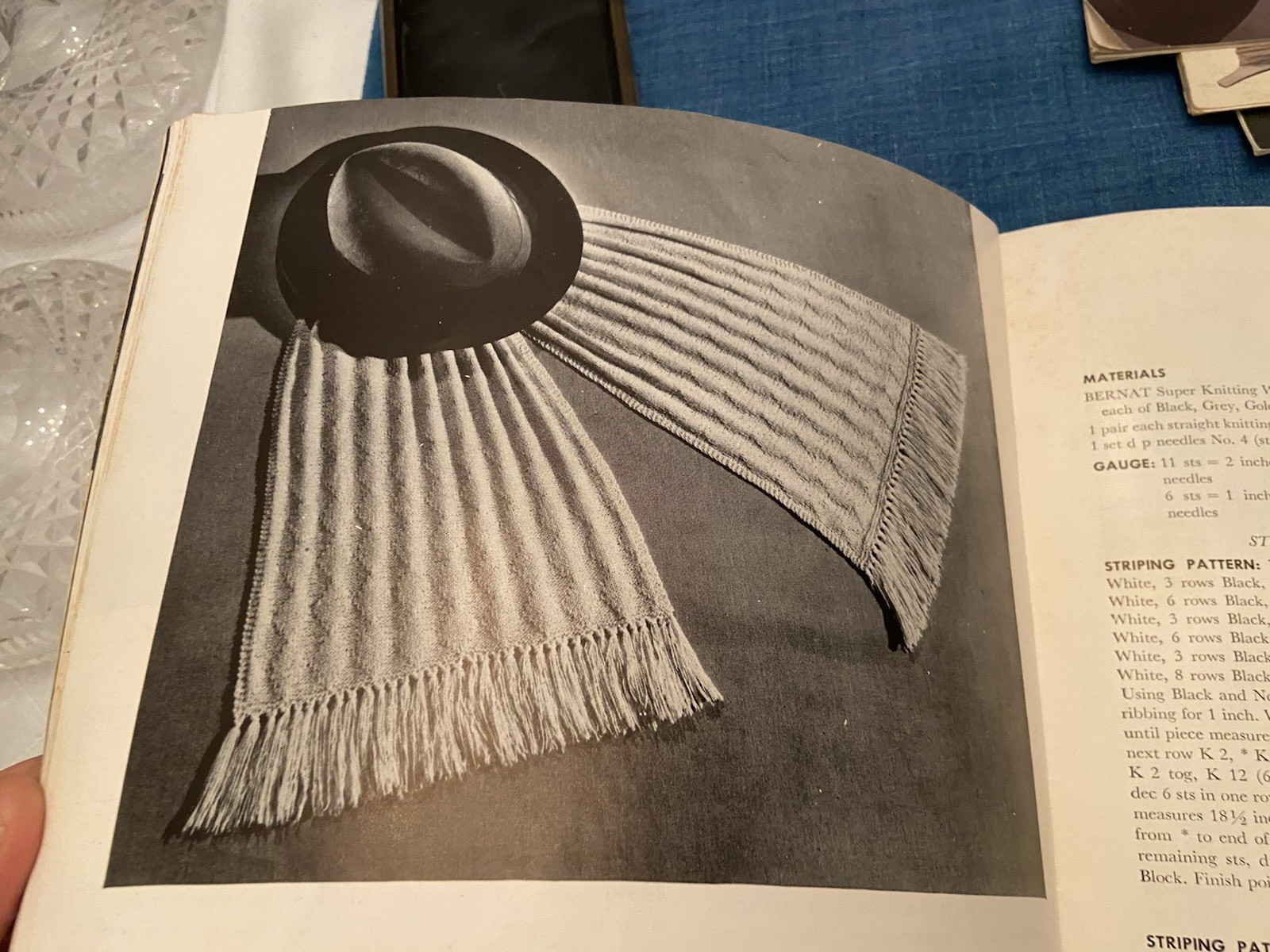 1949 BERNAT HANDICRAFTER #20 Socks Anklets Accessories