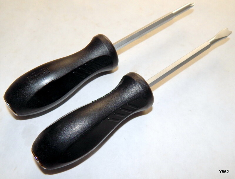 2 Pieces Damaged Screw Remover Set JHK-2115