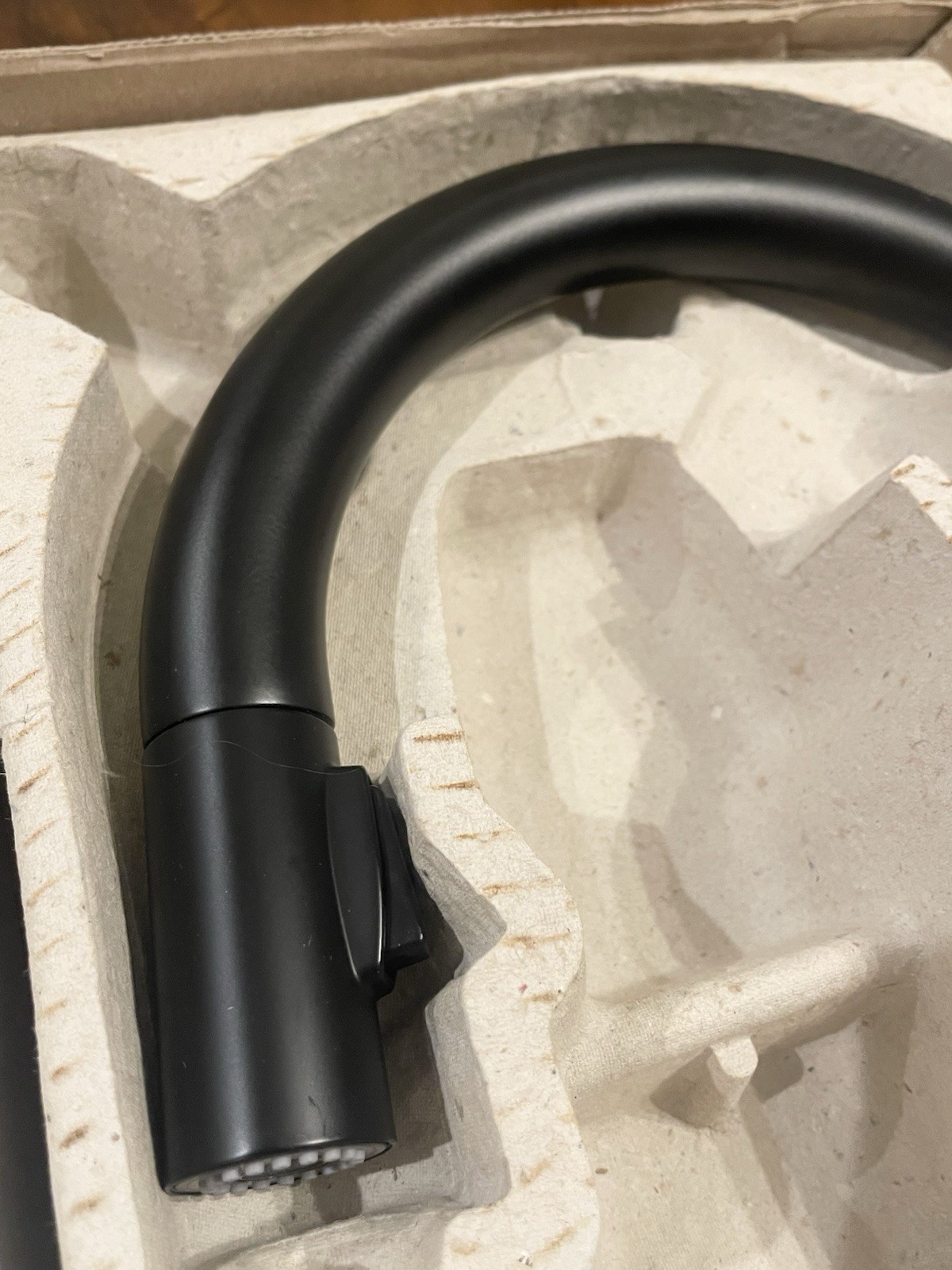 Delta 9159-BL-DST Trinsic Single Handle Pull-Down Kitchen Faucet - Matte Black