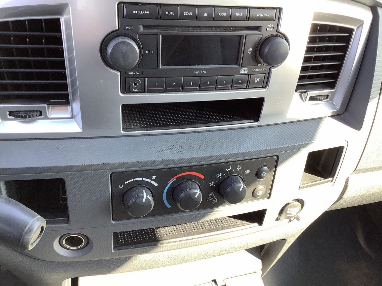 TDODR1500 2007 Glove Box 4958825