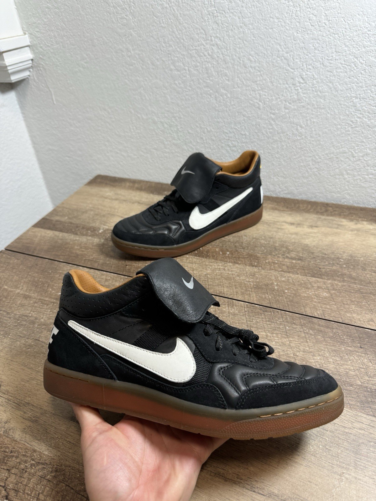 SAMPLE Nike Nsw Tiempo 94 Premier Soccer Shoes Size 9 NEW RARE Sneakers