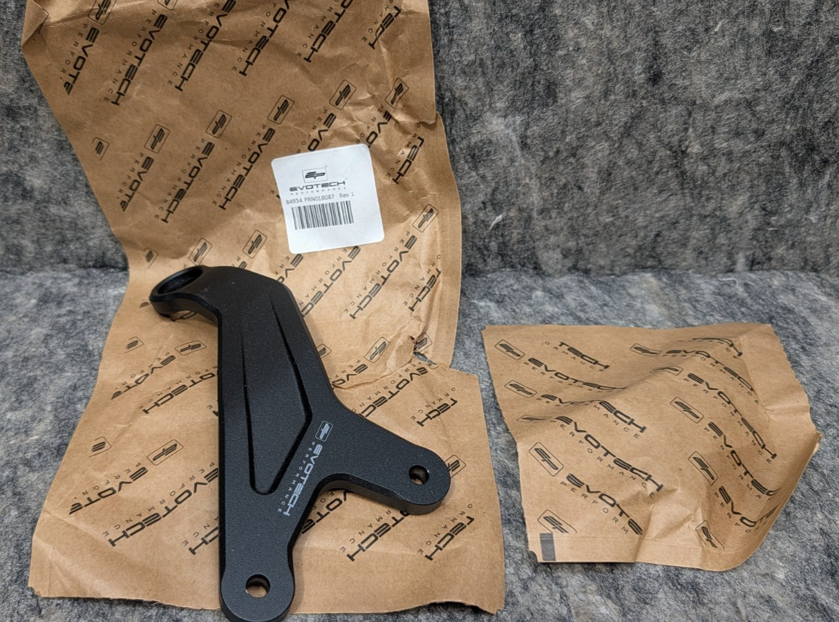 Honda CB1000 Hornet (2025 onward) Exhaust Hanger by Evotech Performance