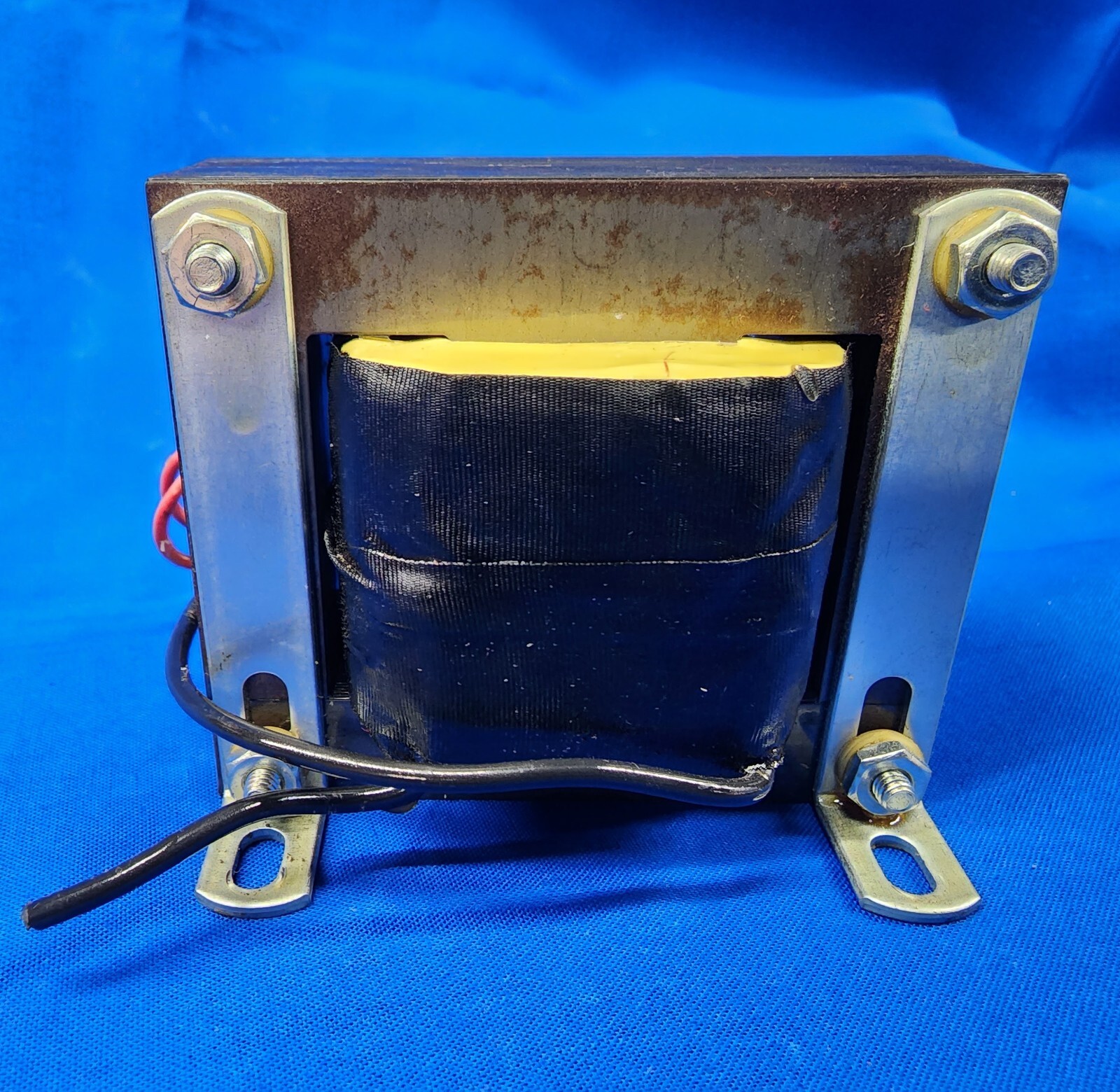 TRANSFORMER 4 HOLE MOUNT 3-3/8"X2-1/4"X2-3/4" OAD