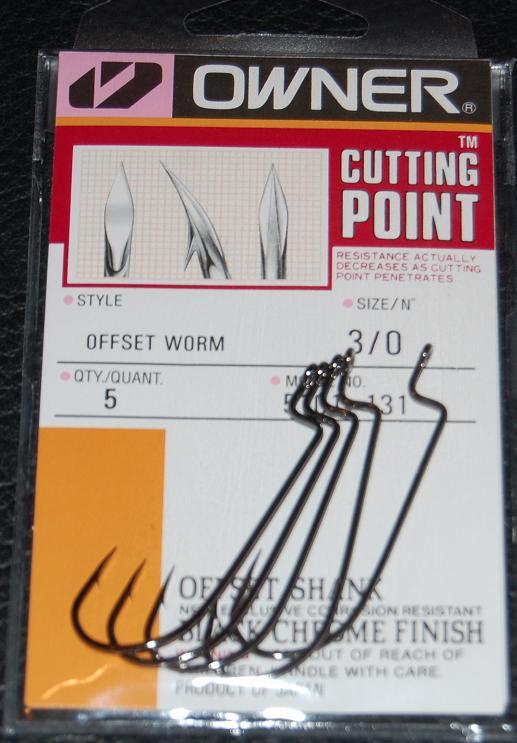 OWNER Offset Shank Worm Hooks 5101-131 Size 3/0 - 5 pack 90 degree bend shoulder
