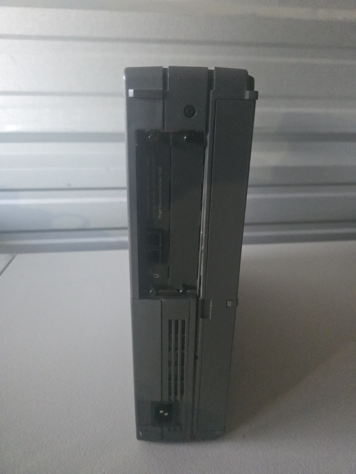 1989 Data General Walkabout SX Modem/ Computer Works Powers On W/ Manual + Cords