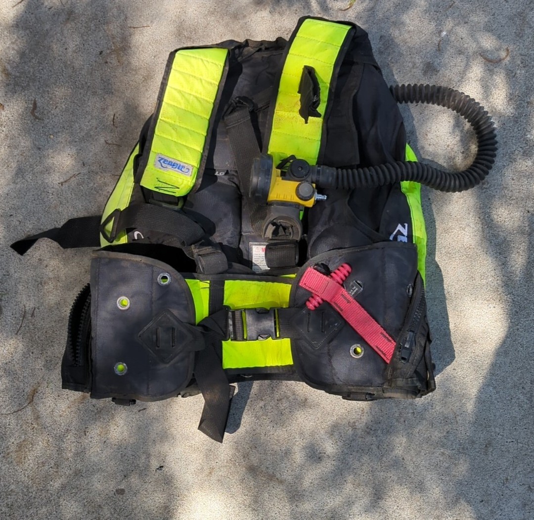 Zeagle USA Unisex Scuba Green Diving Vest Size Large For Parts As Is As Seen