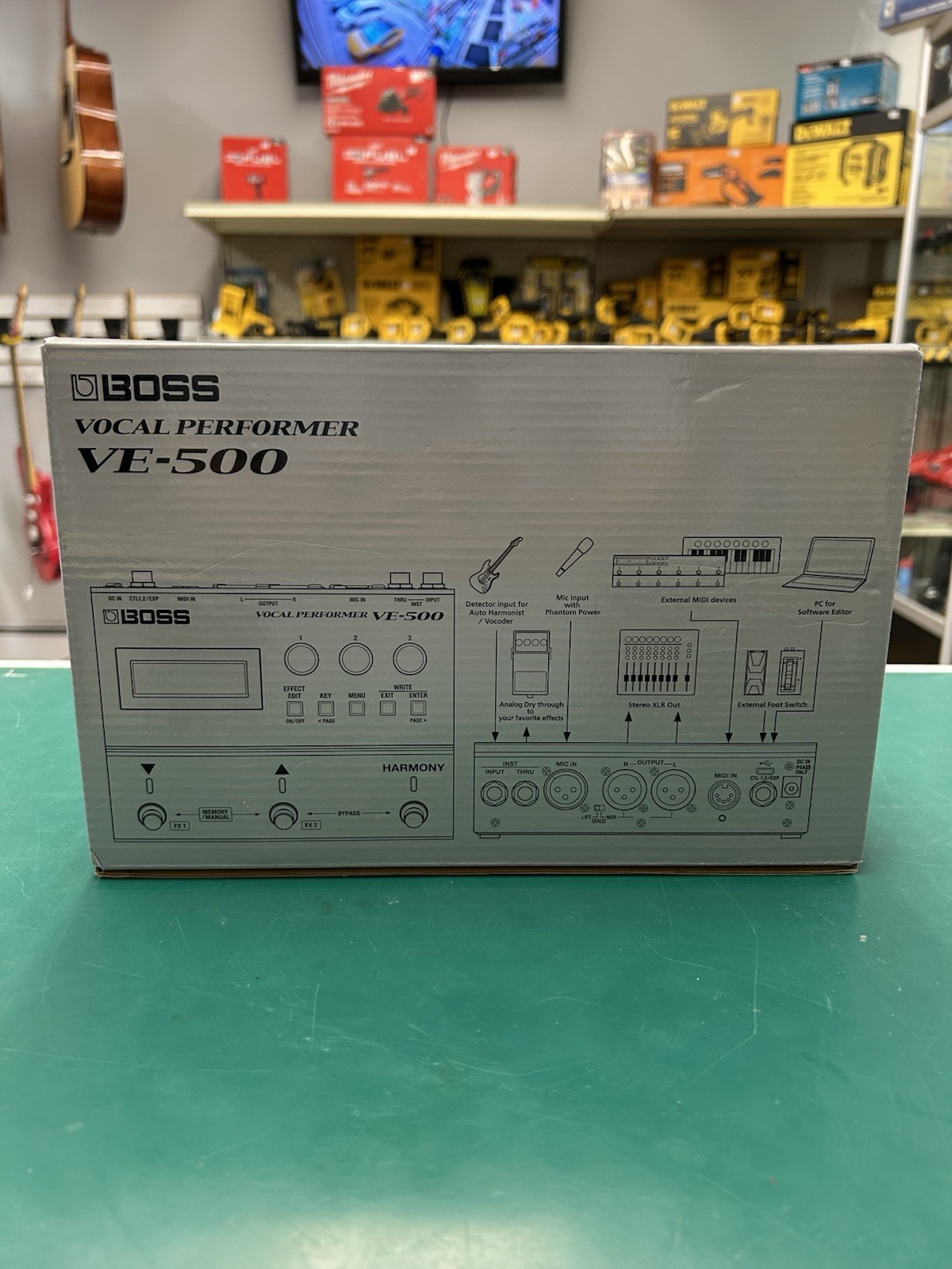 BOSS VE-500 Vocal Performer Harmonizer Pitch Correction Multi-Effects Pedal