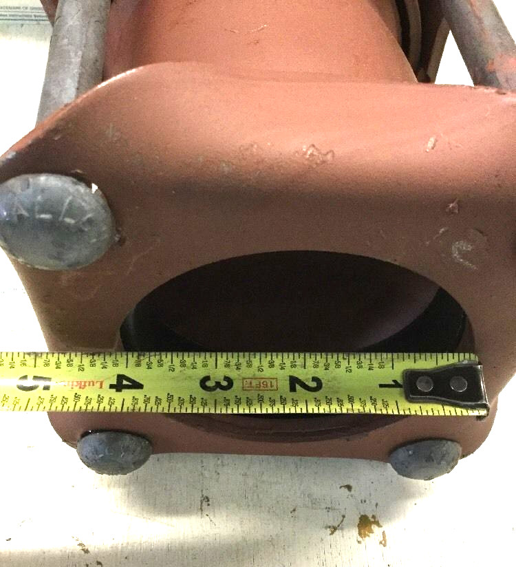 (4) DRESSER Style 38 Plain End Pipe Coupling 3-1/2" IPS For Steel Pipe Size