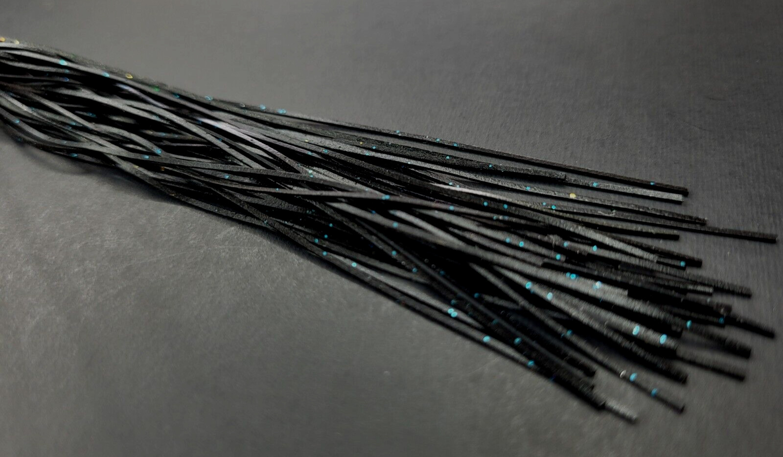 RUBBER SILICONE LEGS - Fly Tying Material - BLACK/ BLUE SPEC - Sili Legs - NEW!