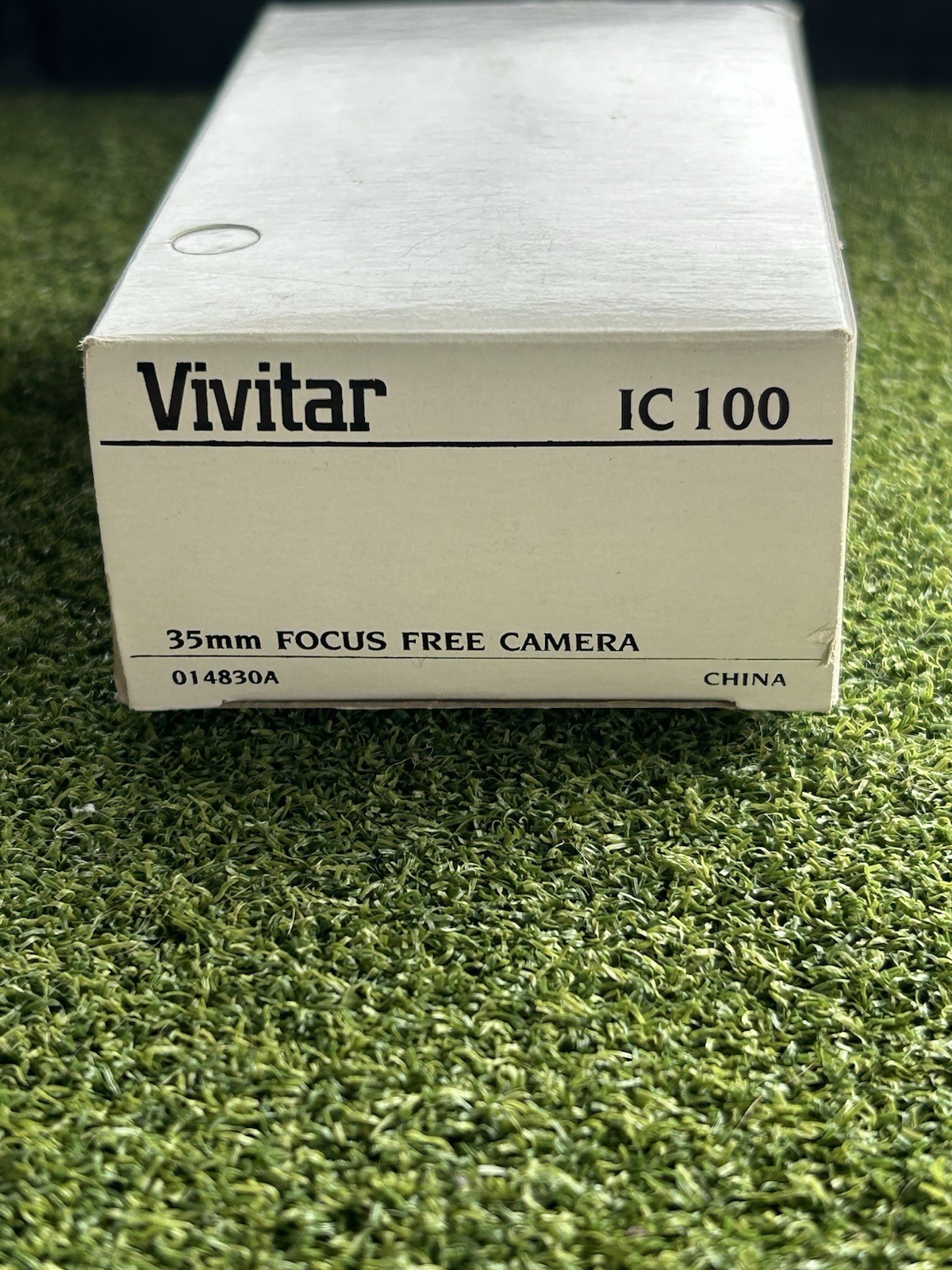 Vintage Vivitar IC100 35mm Point & Shoot Film Black Camera Focus Free
