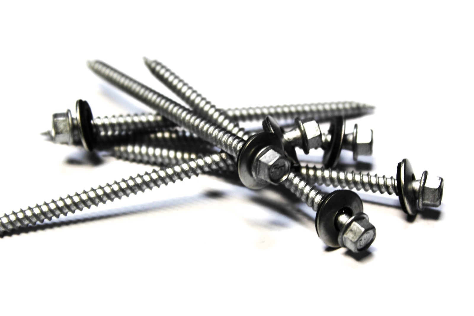 (100) 9x3 Hex Head Roofing Screws with Neoprene Washer (Weather Coat)
