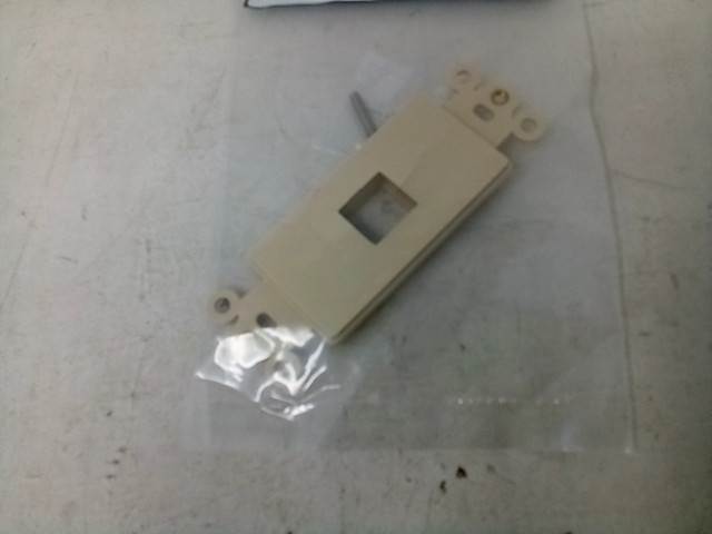 Morris Products 88102 Decorator Wallplate for Keystone Jacks and Modular Inserts