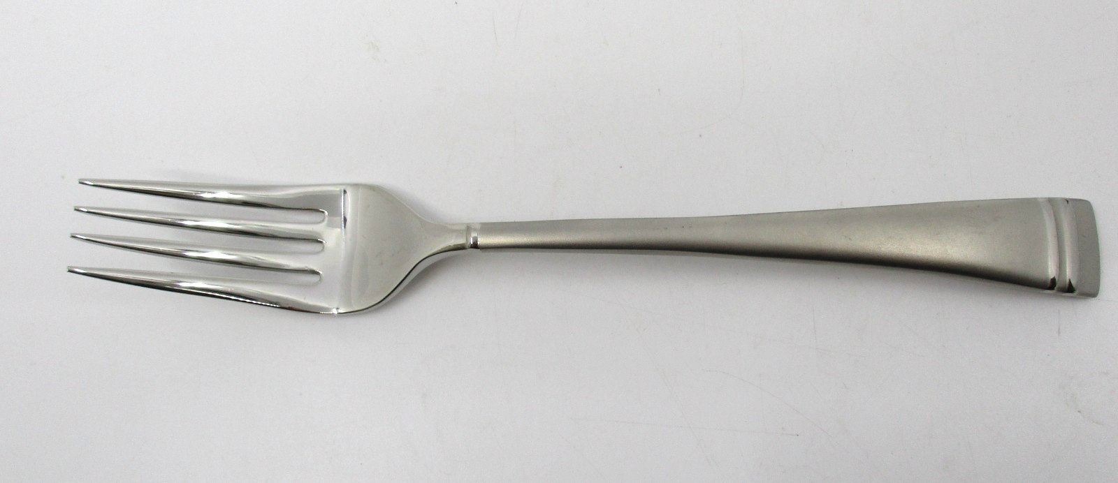 LENOX  STAINLESS FEDERAL PLATINUM FROSTED SALAD FORK - 7 1/4" - 05M