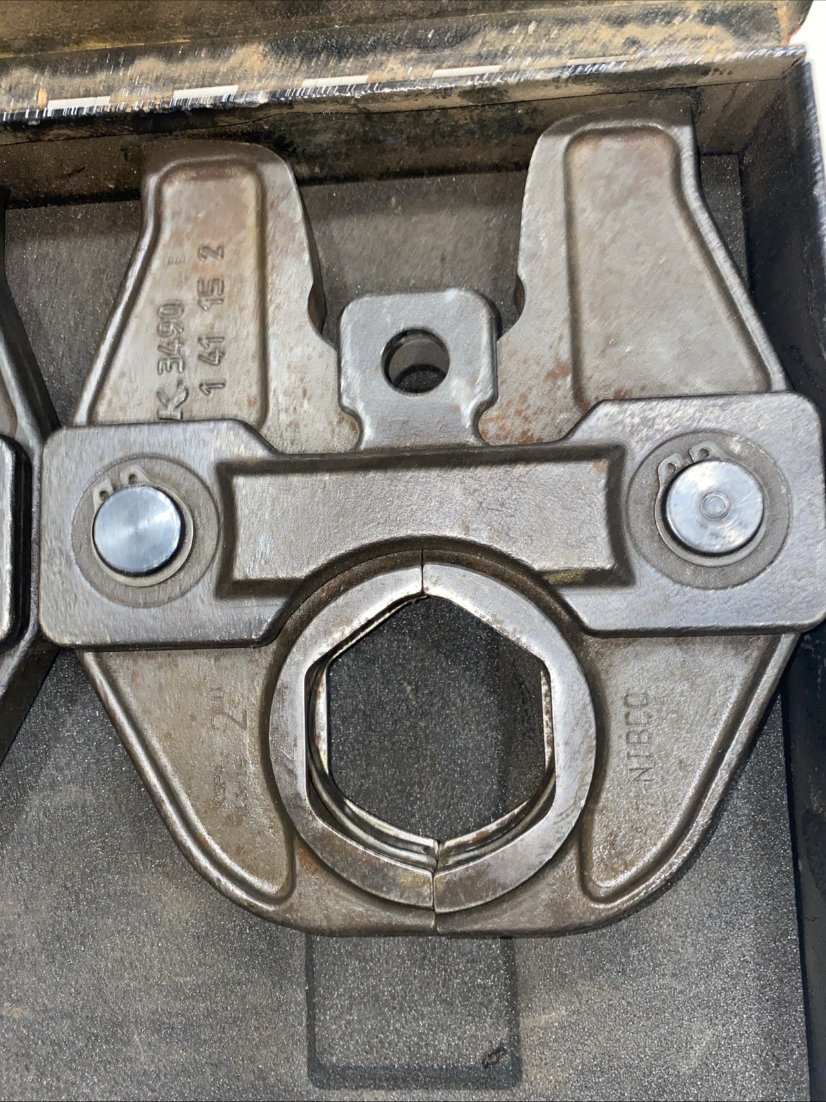 Nibco KSP4 Pair 1 1/2" 2" STD Press Jaw - Used - Includes Hard Case