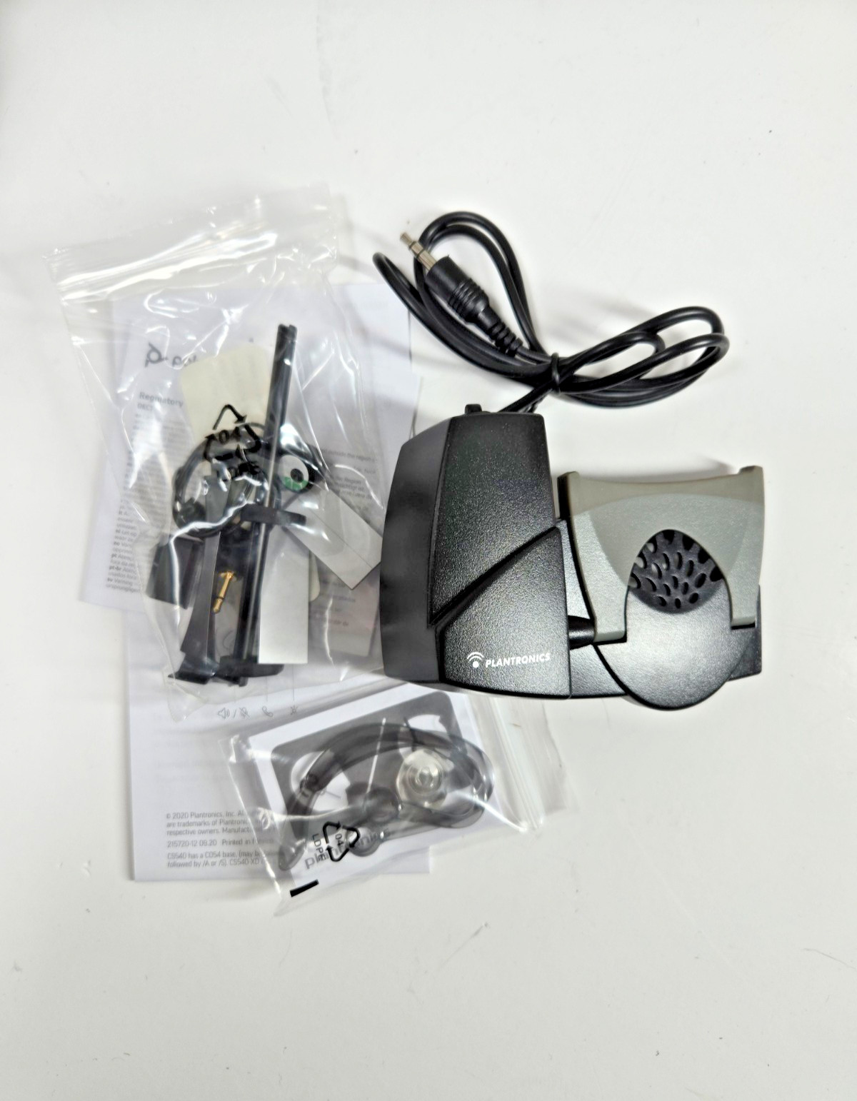 Complete PLANTRONICS CS540/HL10 84693-01 Wireless Headset System