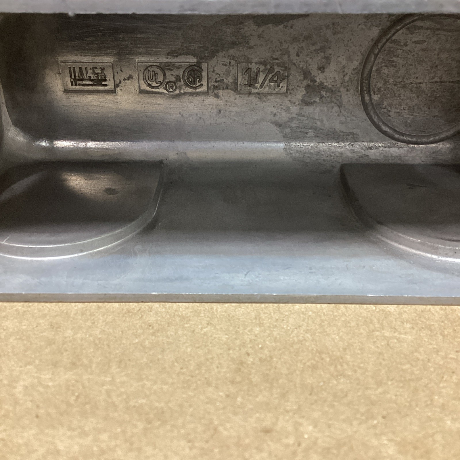 Halex 96C-4 1-1/4" Rigid Conduit Outlet body Inline