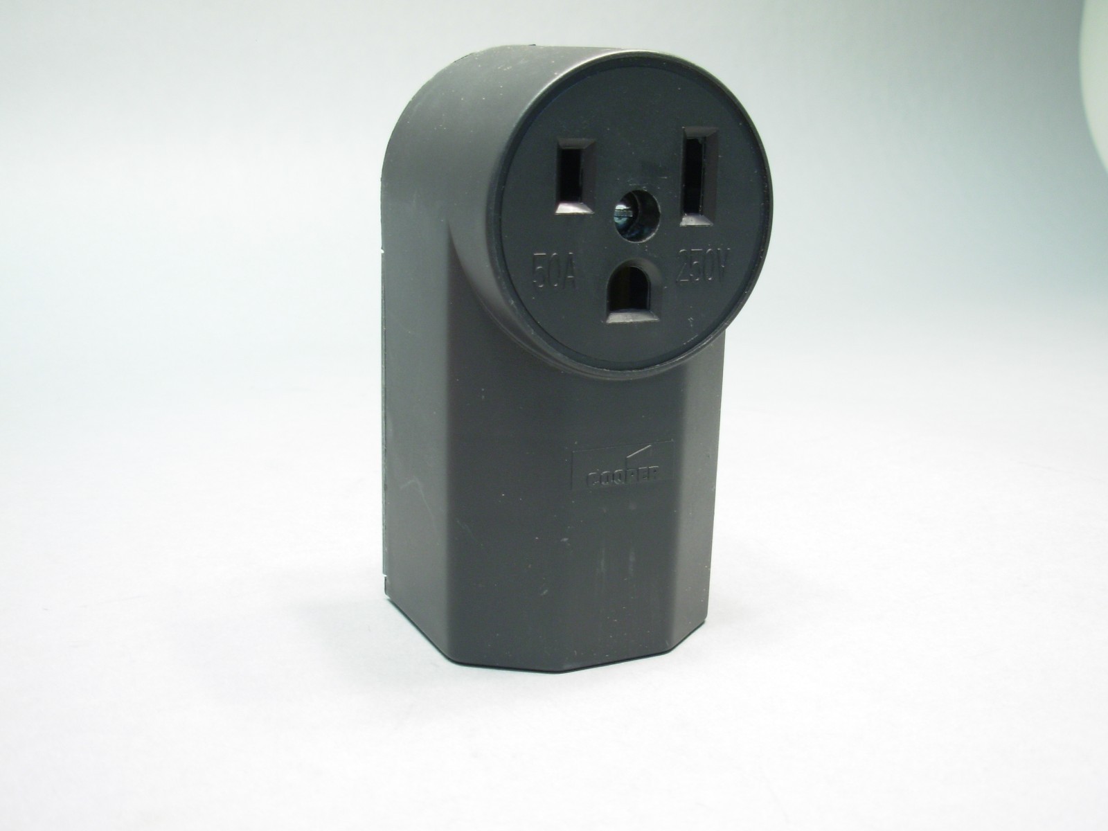 Genuine COOPER 50 Amp WELDER RECEPTACLE CONNECTOR 250V 6-50R 2P 3W 50amp Plug