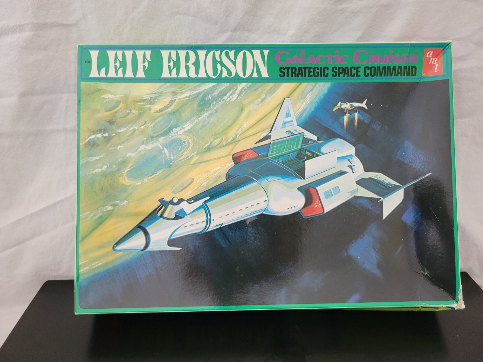 LEIF ERICSON GALACTIC CRUISER STRATEGIC SPACE COMMAND MODEL KIT AMT NEW Open Box