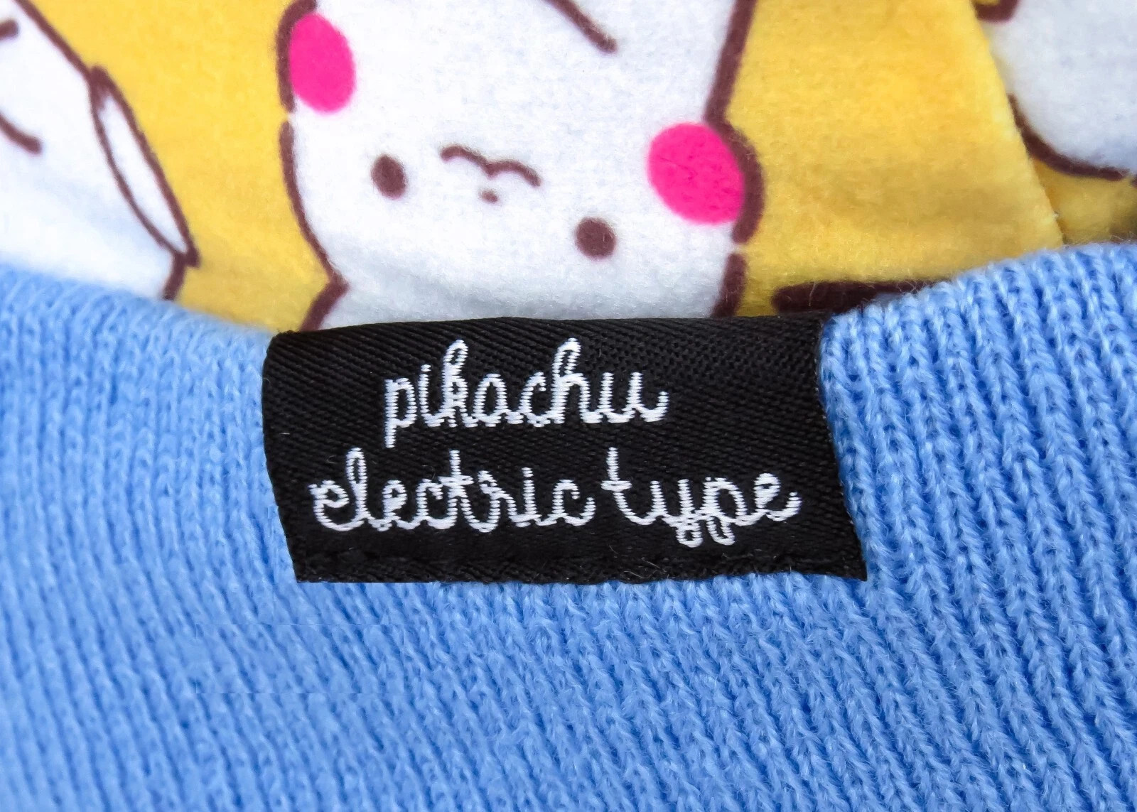 Bioworld Pokemon Pikachu Knit Pompom Cuff Beanie Tan White Cyan Licensed BNWT