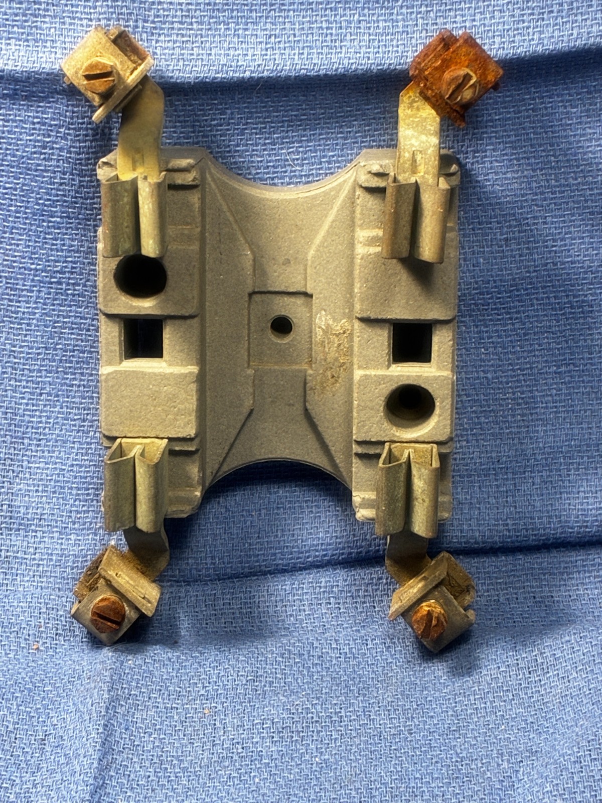 Superior 100 Amp 12896 CERAMIC GREY PORCELAIN  Meter Socket Repair Part GUTS