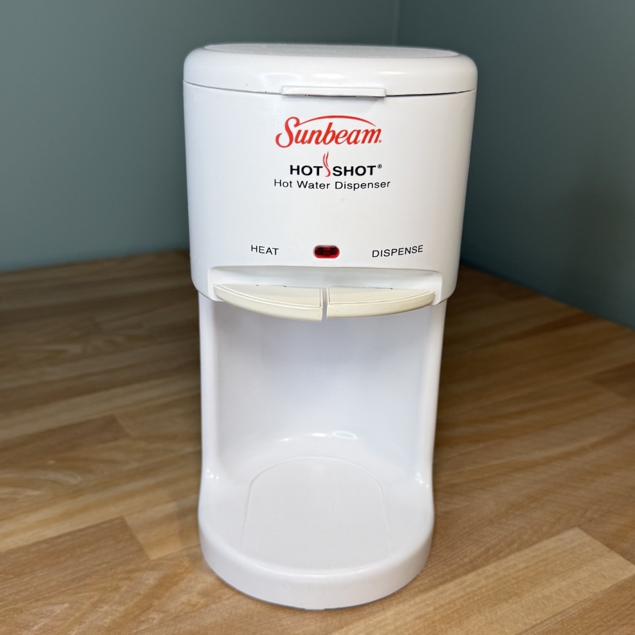 VTG Sunbeam Hot Shot White Hot Water Dispenser #3211 Tested Works Heats in 1 Min