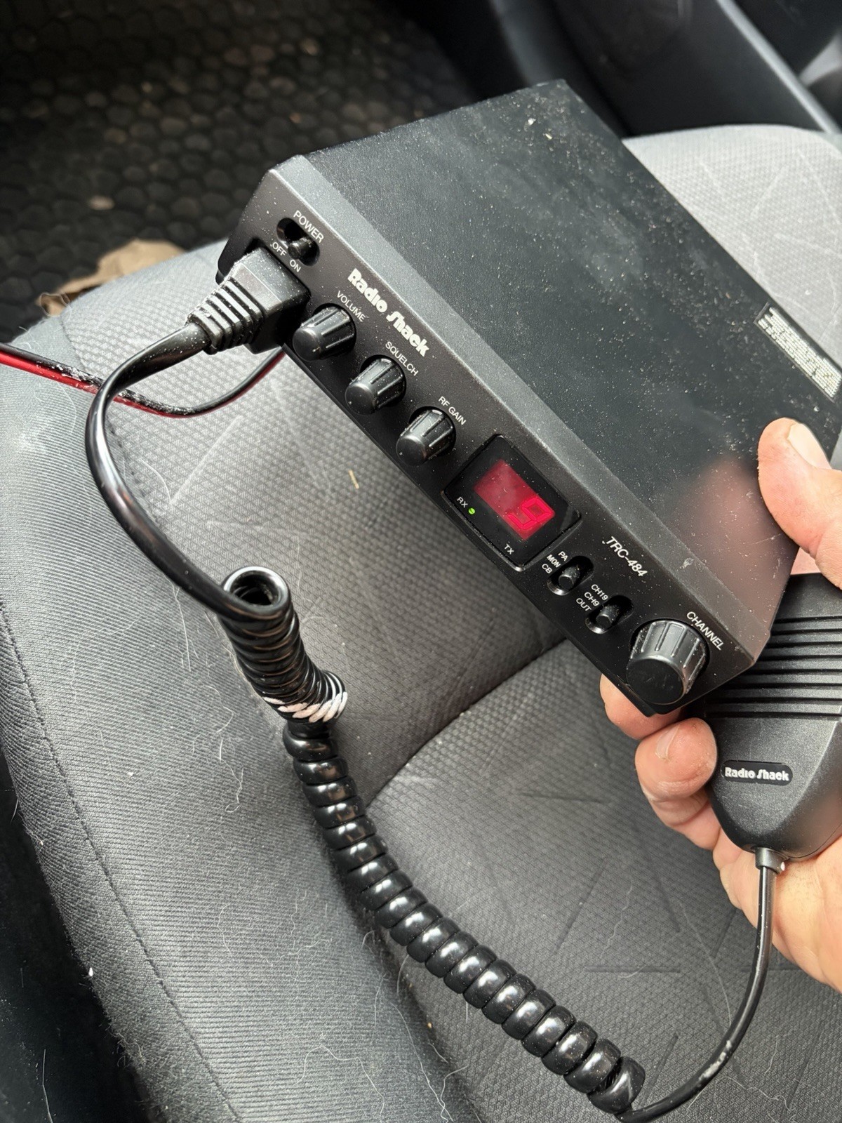 Radio Shack TRC-484  40 channel 2 way mobile CB radio