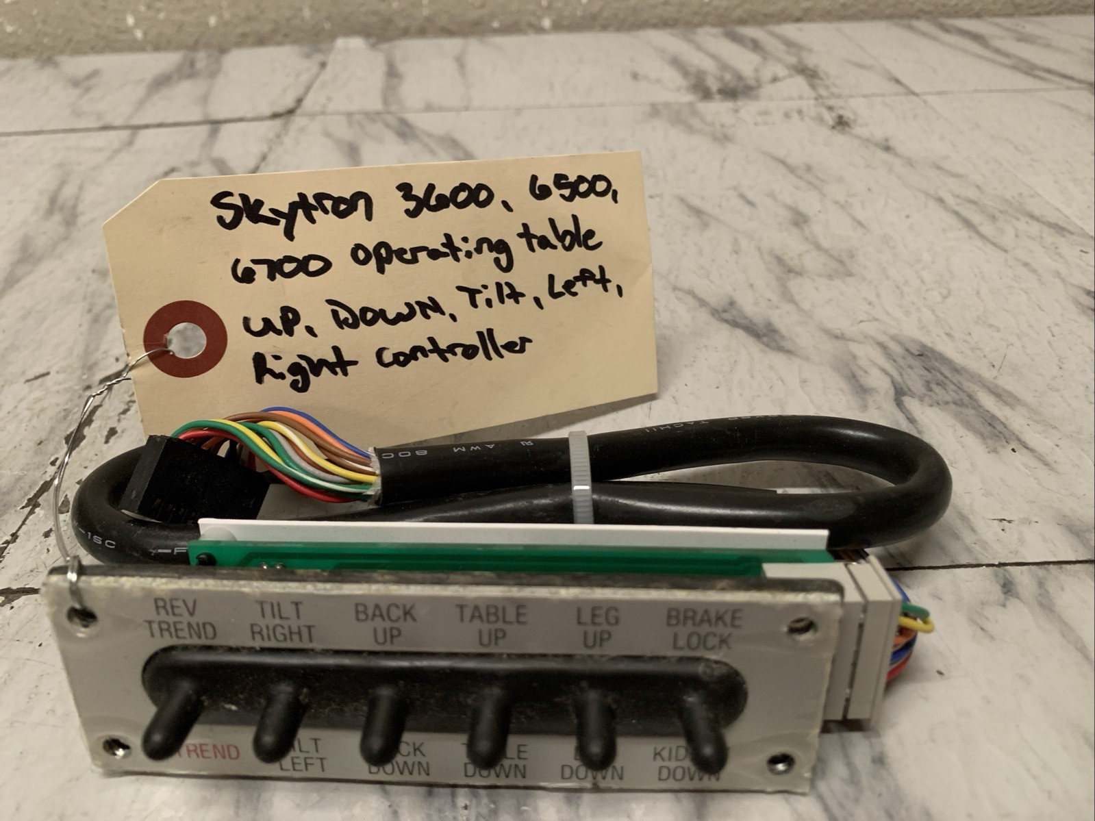 SKYTRON 3600, 6500, 6700 OPERATING TABLE TILT L/R  CONTROLLER.