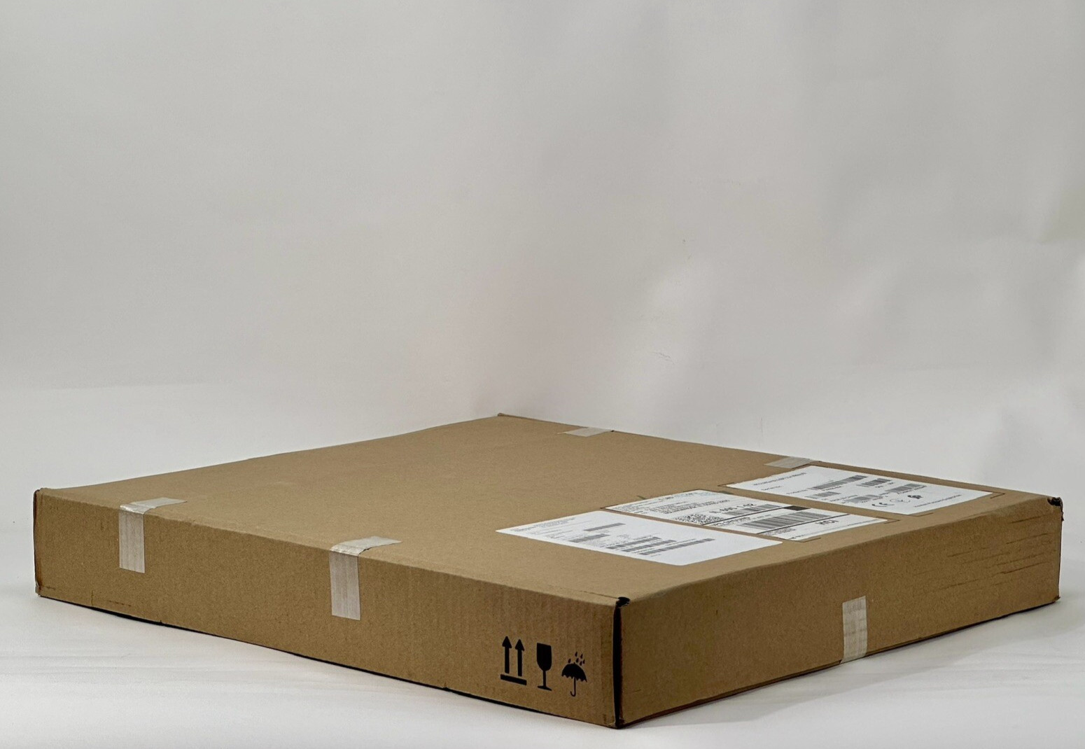 HPE DL385 Gen10/Plus/V2 8SFF x1 U.3 BC Mid Basic Tray Drive Cage Kit P39600-B21