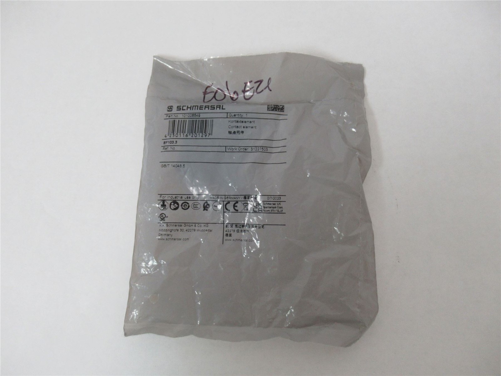 254259 New-No Box; Schmersal EF1033 Contact Block 250VAC 24VDC 1NC 1NO