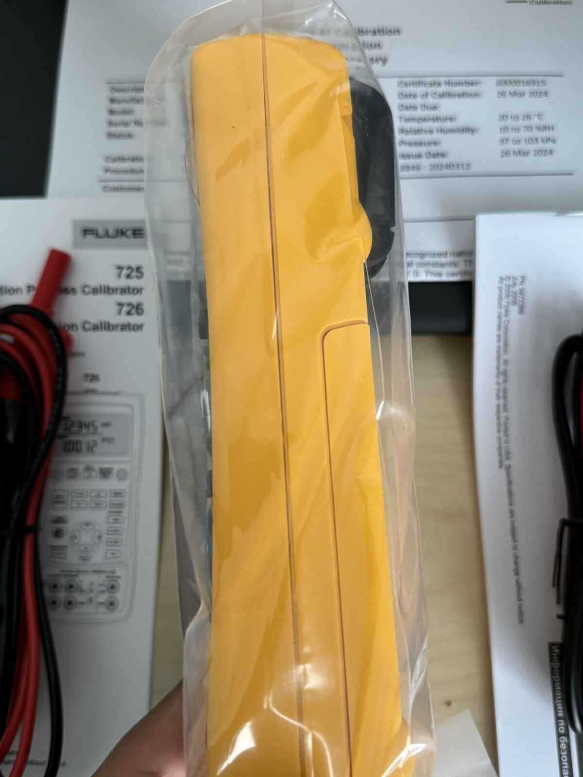 FLUKE 726 PRECISION MULTIFUNCTION CALIBRATOR fast ship via FedEx/DHL/UPS