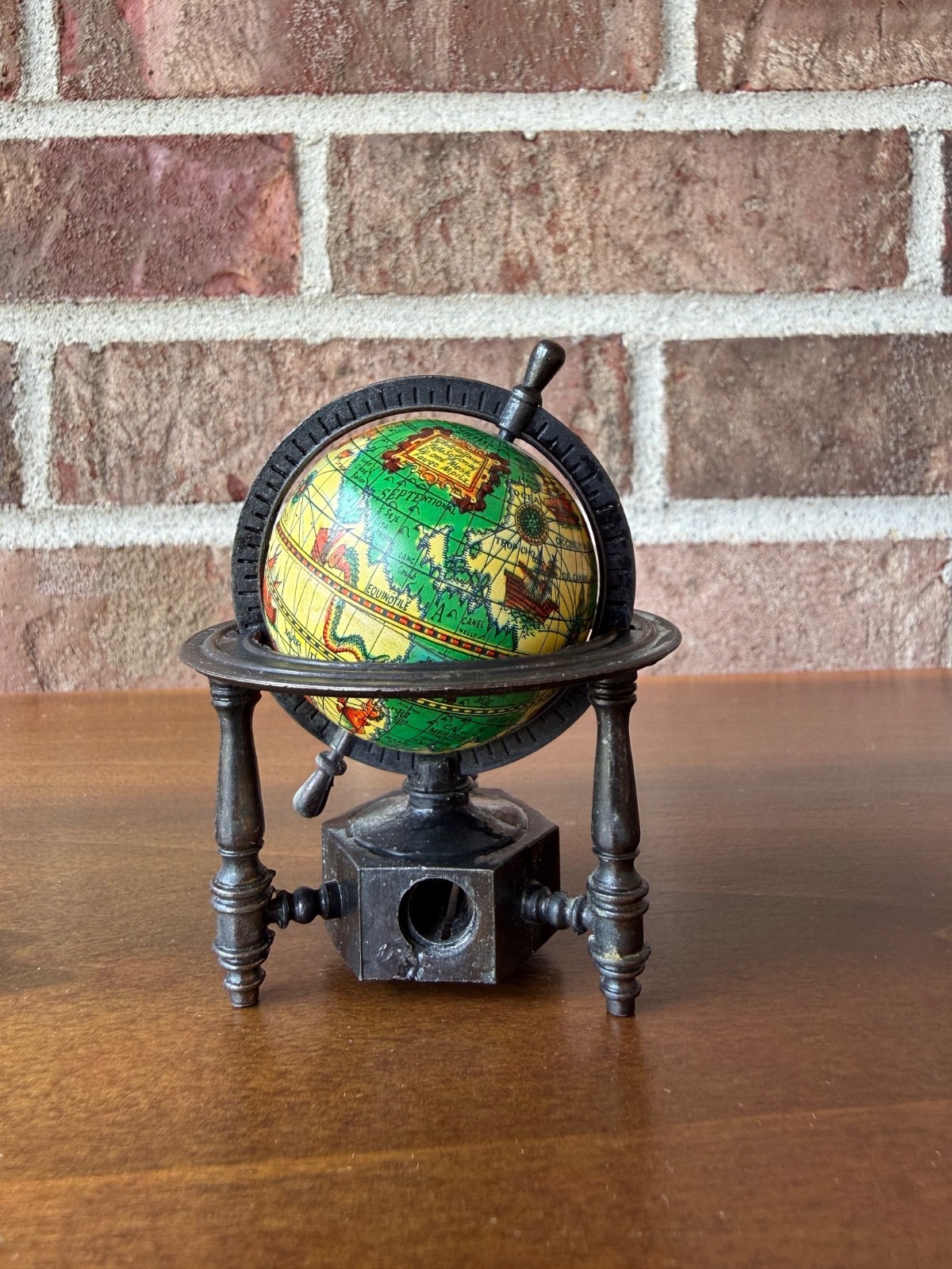 VTG Miniature Metal World Globe Pencil Sharpener Bronze Colored Brass Stand