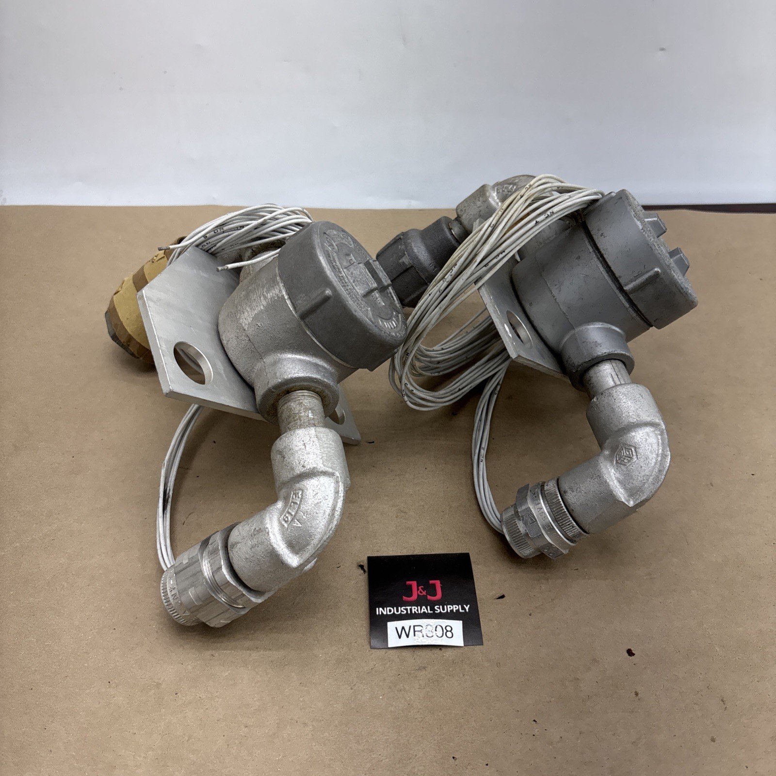LOT OF (2) NEW KILLARK BASE HOUSING W/SINGLE GAS SENSOR AND ELBOW FAST SHIPPING