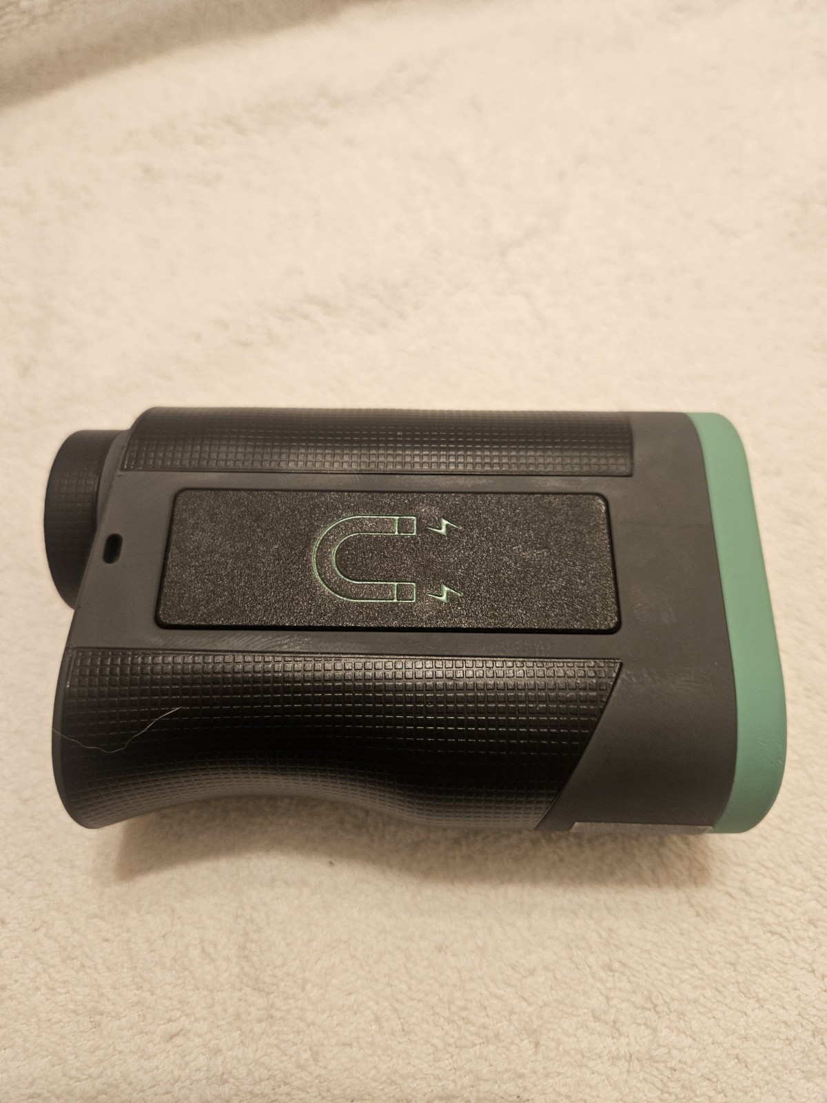 Vivid V1 Pro Slope Rangefinder w/ Magnetic Strip