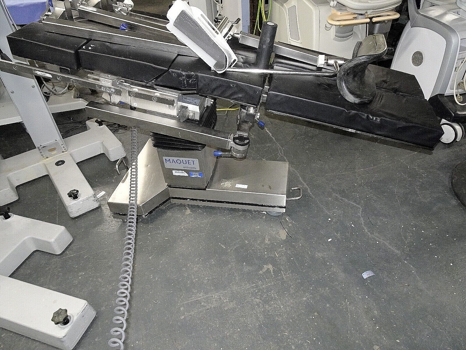 MAQUET ORTHOSTAR ORTHOPEDIC TABLE