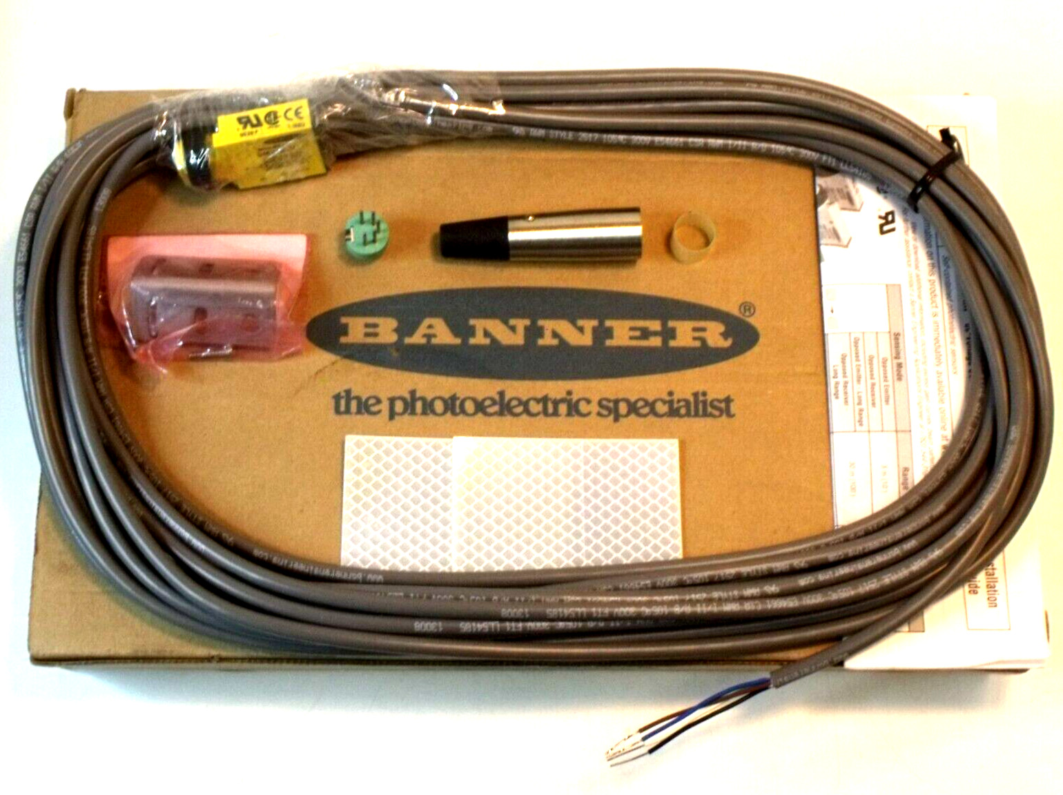 NIB Banner 25876 SM312LV W/30’ MINI-BEAM DC Voltage Photoelectric Sensor